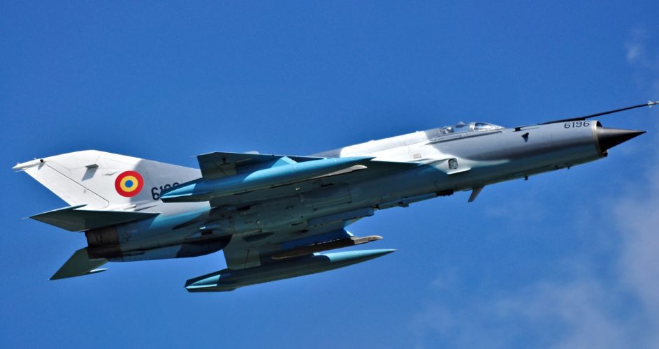 MiG-21 Lancer C należący do Sił Powietrznych Rumunii. Źródło: Claudiu Nelega, 05.05.2012 r., https://www.flickr.com/photos/11763830@N02/7002501176 (dostęp: 30.12.2016).
